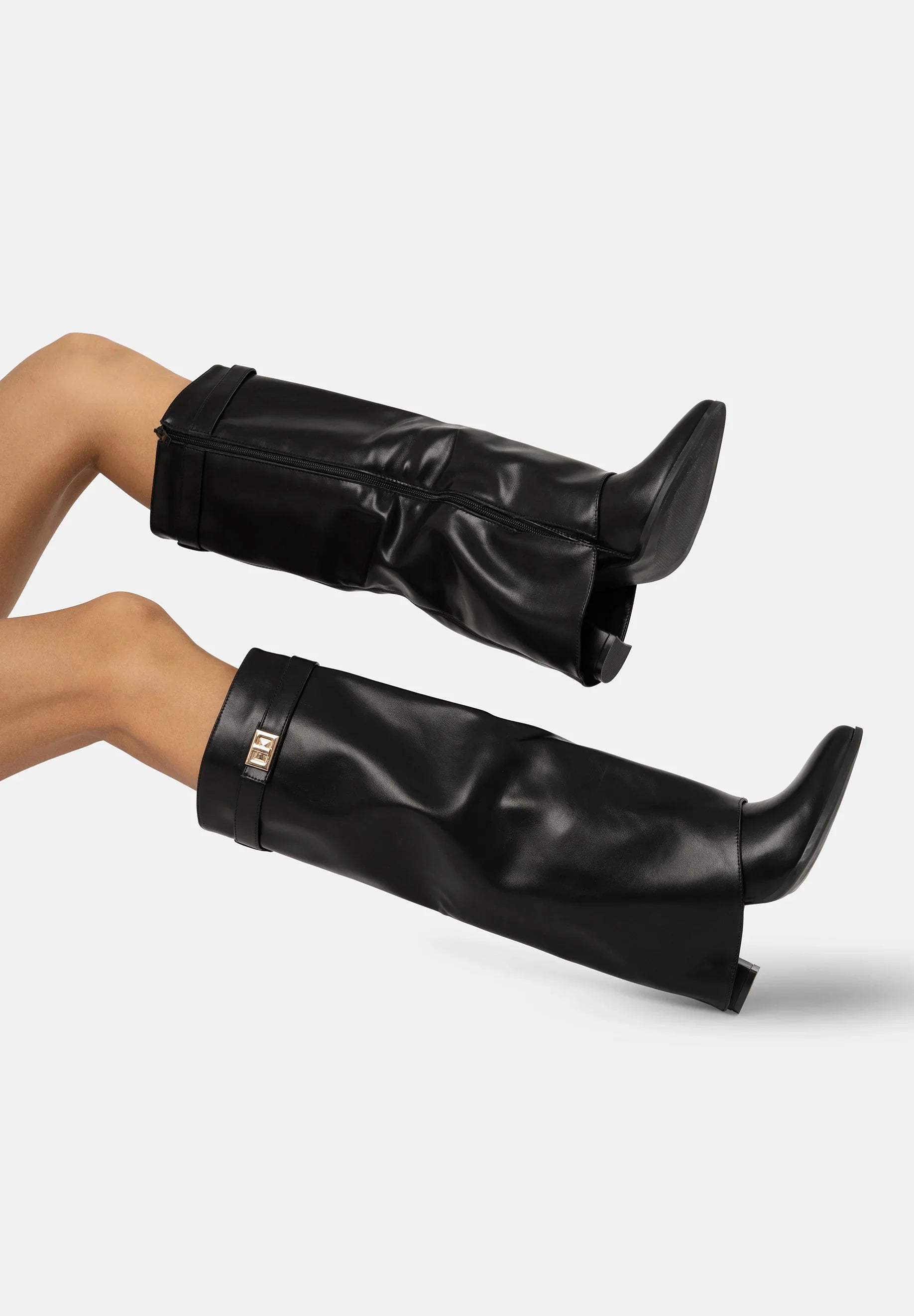 Ariana | Shark boots